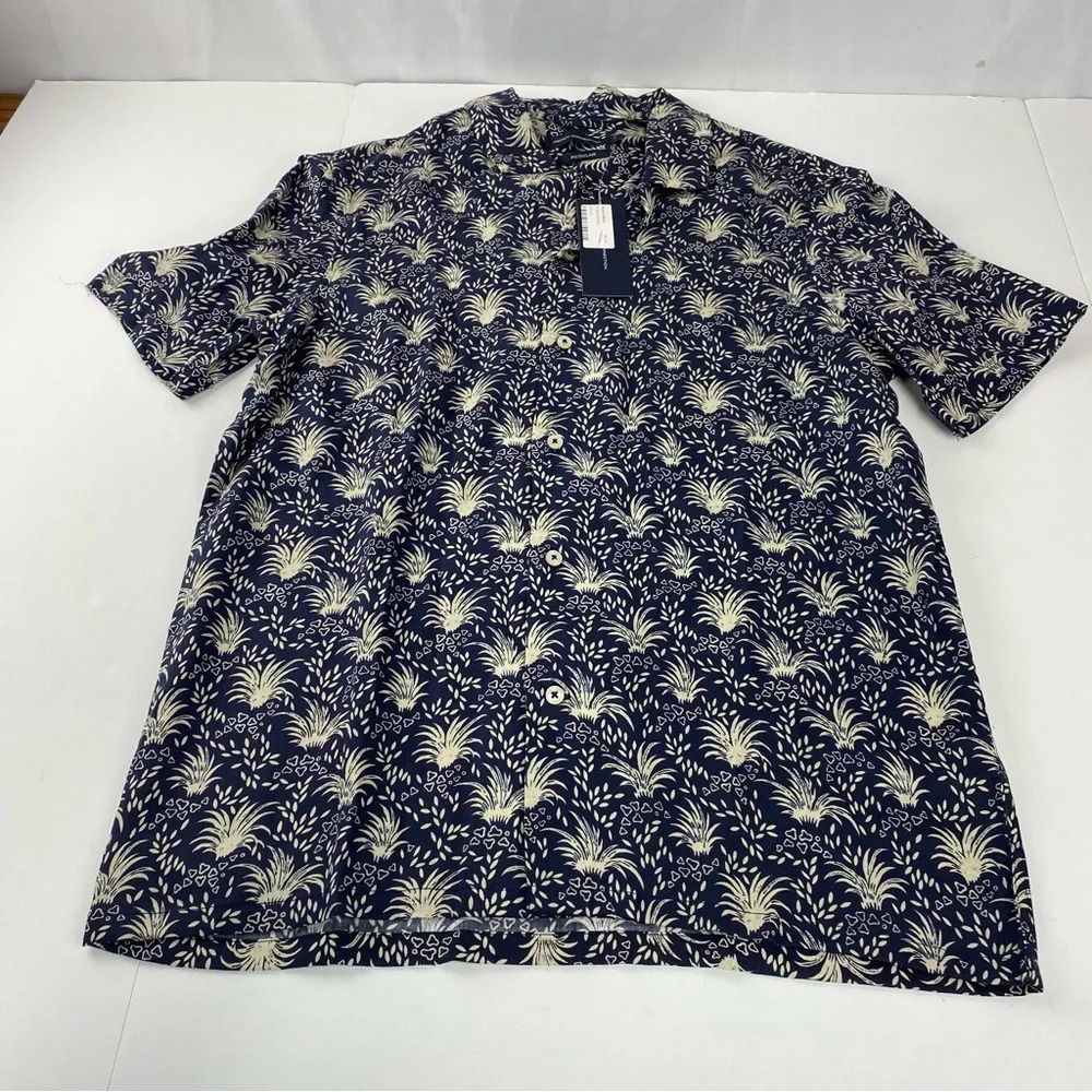 French Connection Mens Small Hawaiian Button Down Shirt Short Sleeve NWT